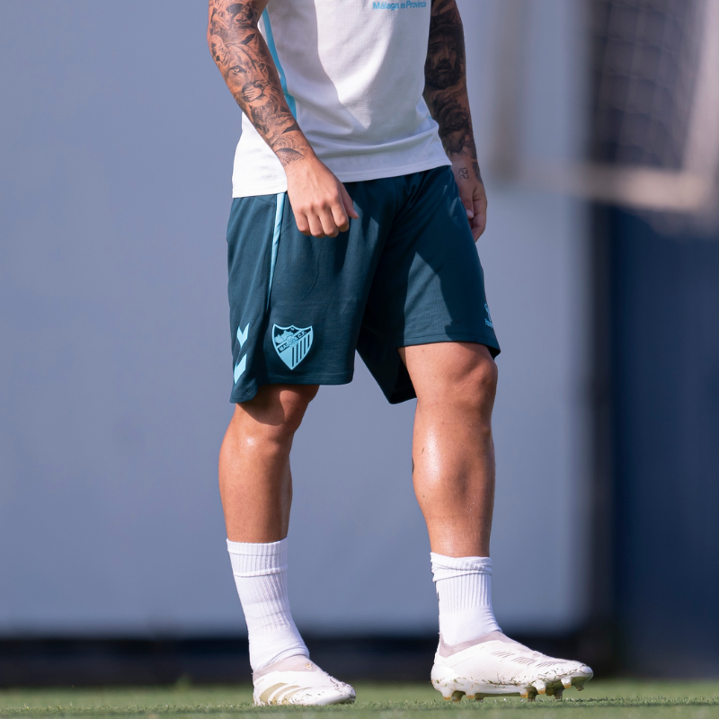 SHORT ENTRENO PLAYER MALAGA CF 2025/26