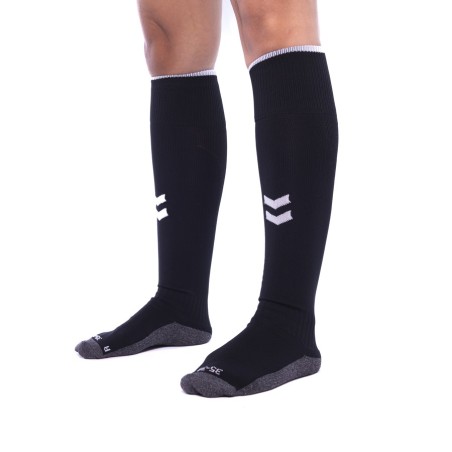 MEDIAS OFICIALES 2º EQUIPACION MALAGA CF 2025/26