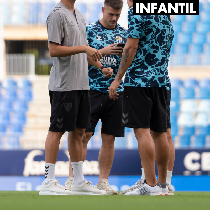 SHORT TRAVEL NEGRO MALAGA CF -INFANTIL-