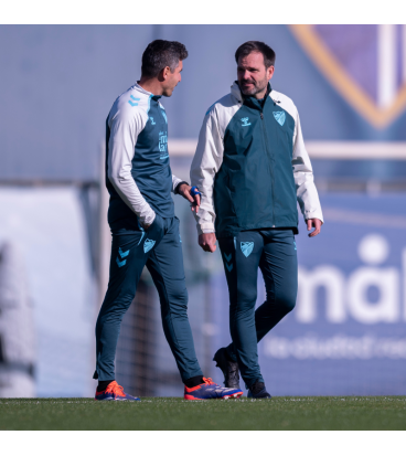 PANTALON ENTRENO PLAYER 2025/26