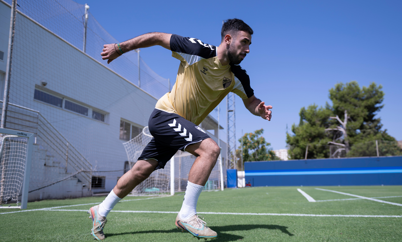 https://www.tiendamalagacf.com/es/87-training
